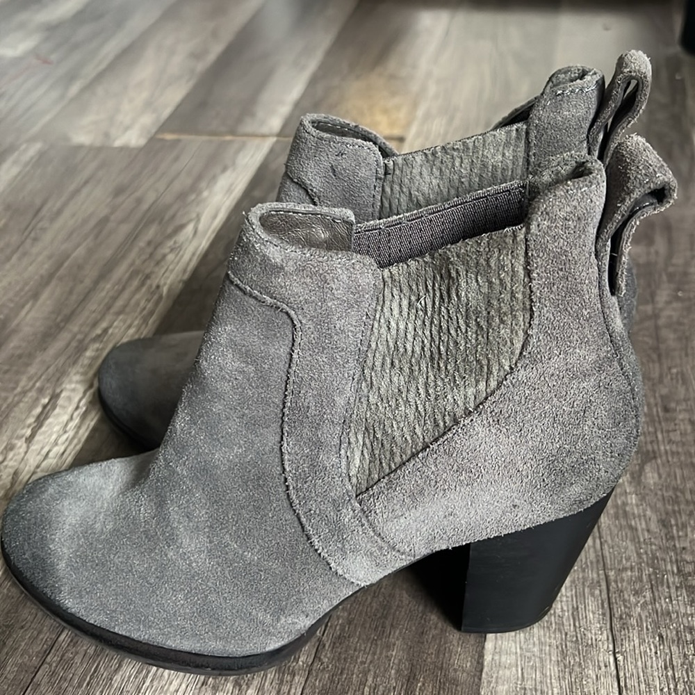 UGG Suede booties - Picture 4 of 6
